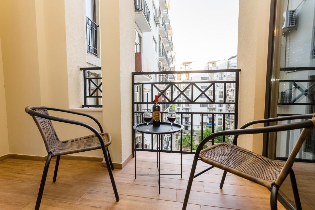 Luxury Landing Apartment *