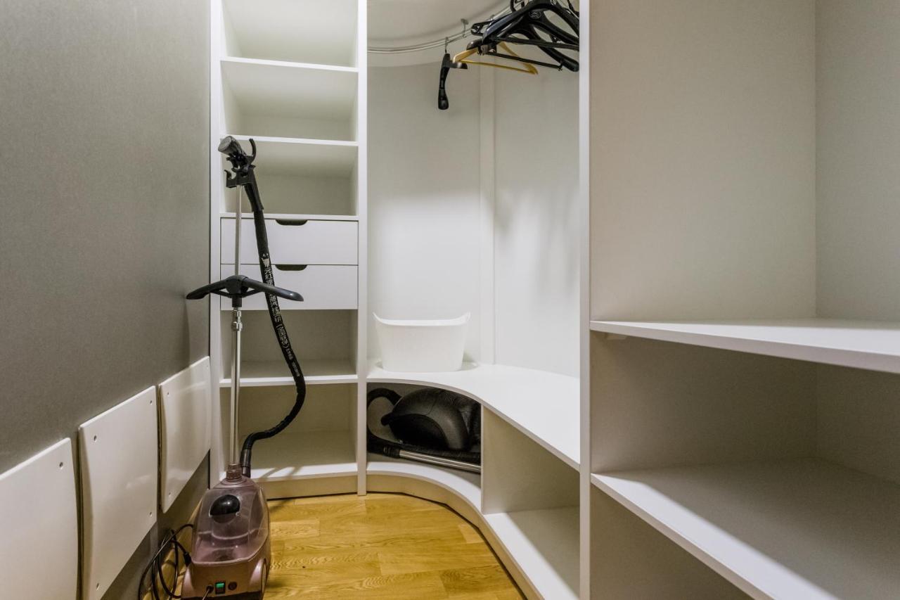 Luxury Landing Apartment *
